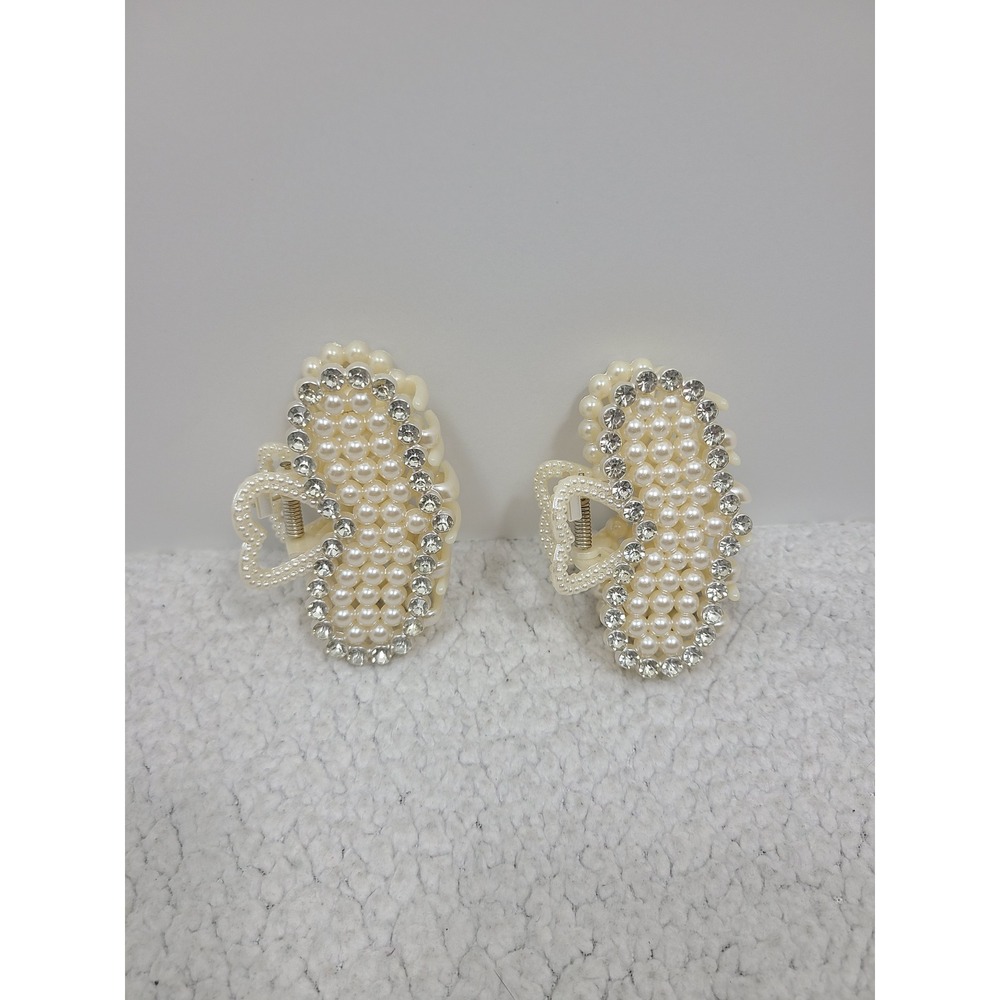 Set of 2 Pearl and Rhinestone Heart Claw Hair Clips Cream Gold Tone Accessory